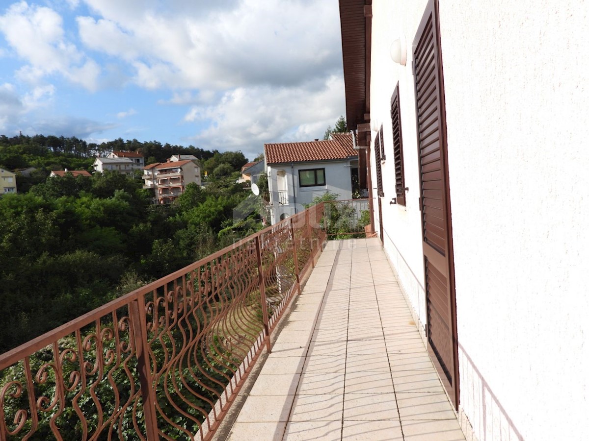 VIŠKOVO, MARČELJI - appartamento - piano 150m2, DB+4S, 1° piano + dintorni 300m2