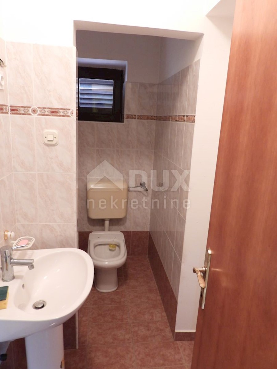 VIŠKOVO, MARČELJI - appartamento - piano 150m2, DB+4S, 1° piano + dintorni 300m2