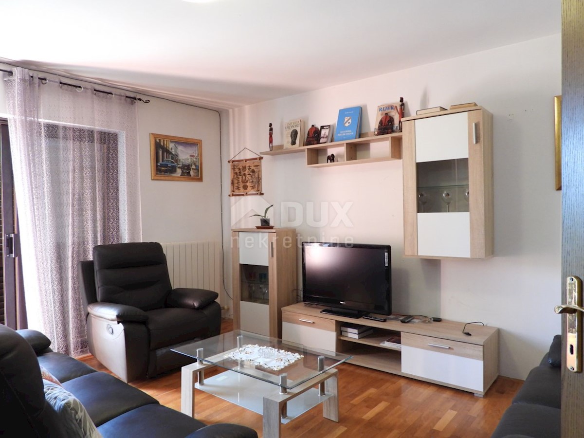 VIŠKOVO, MARČELJI - appartamento - piano 150m2, DB+4S, 1° piano + dintorni 300m2