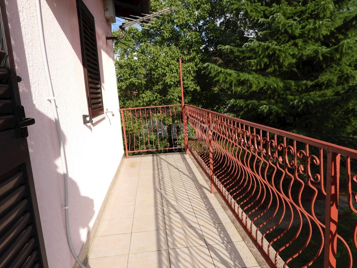 VIŠKOVO, MARČELJI - appartamento - piano 150m2, DB+4S, 1° piano + dintorni 300m2