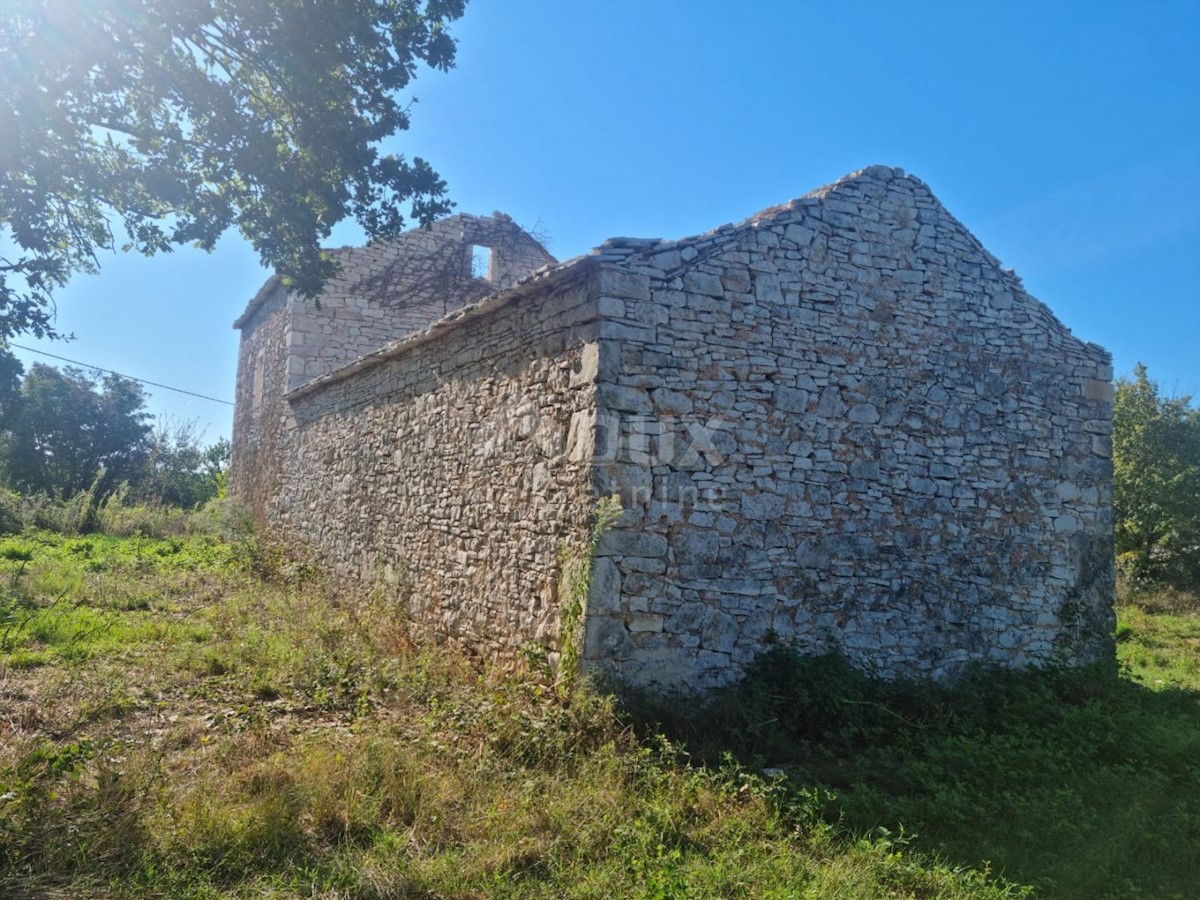 ISTRIA, SVETVINČENAT - Terreno abbinabile con fabbricato