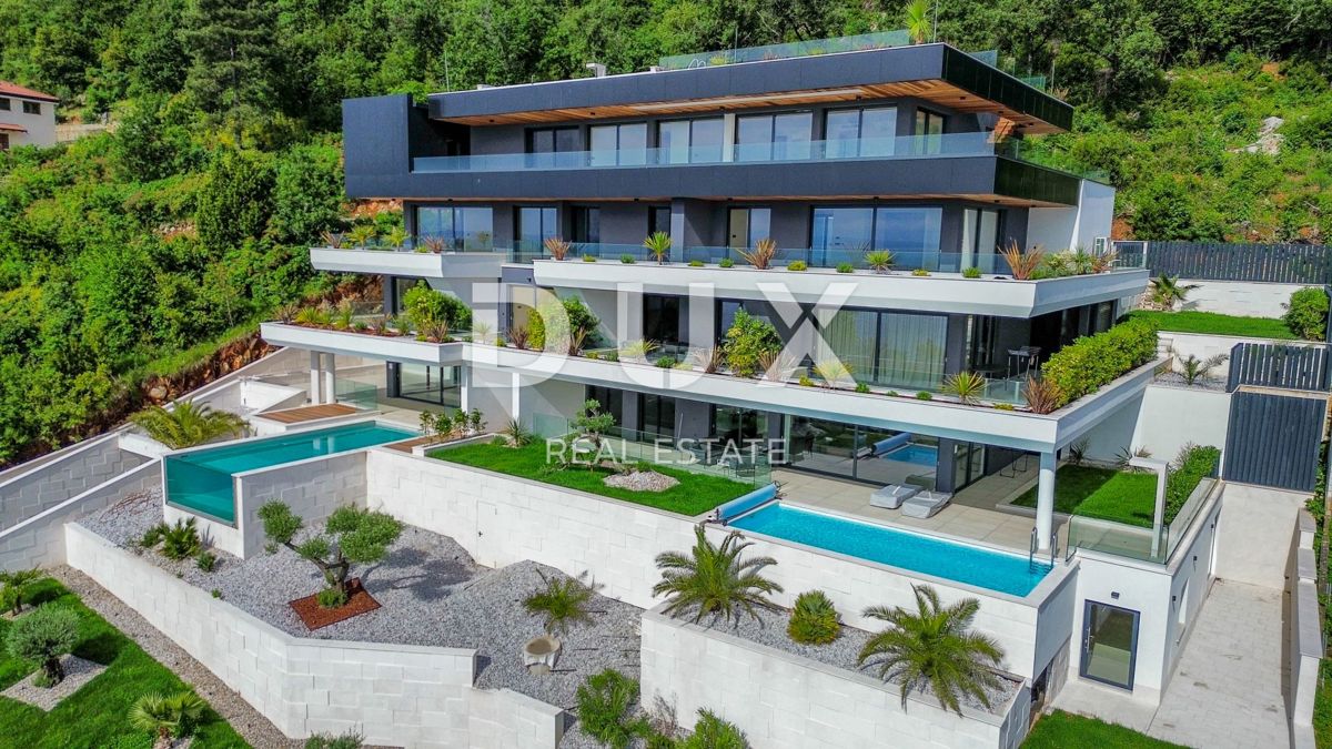 OPATIJA, CENTRO - ampio appartamento in un esclusivo nuovo edificio vicino al centro di Opatija con garage, panorama