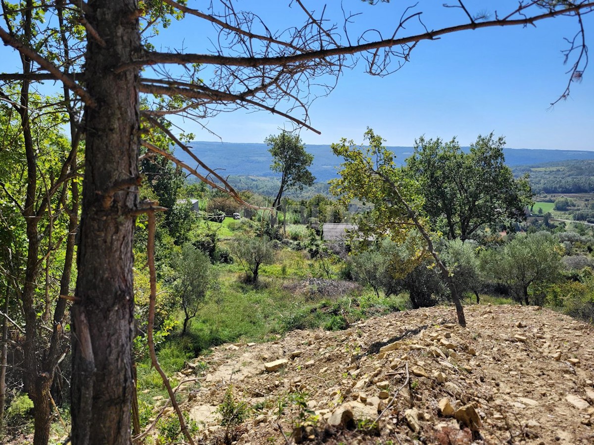 Terreno Grožnjan, 1.500m2