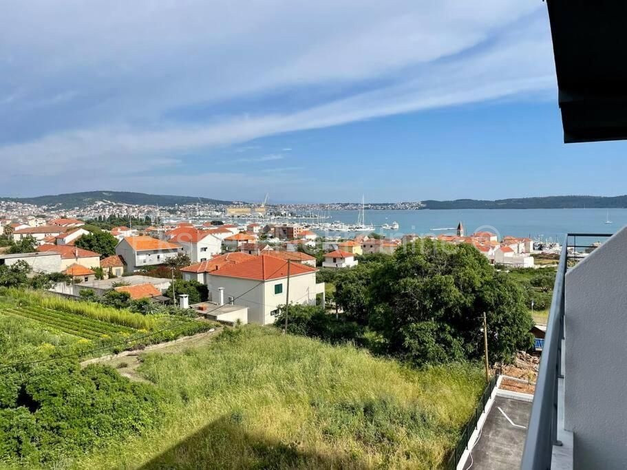 Seget Donji, bilocale 51 m2 in una nuova costruzione, a 230 m dalla spiaggia