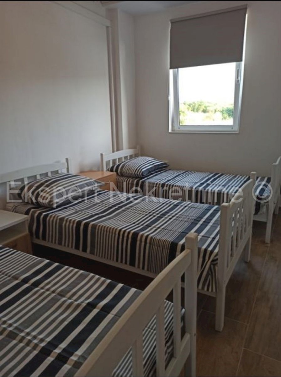 Dintorni di Spalato, Kamen, due appartamenti bilocali, 150 m2