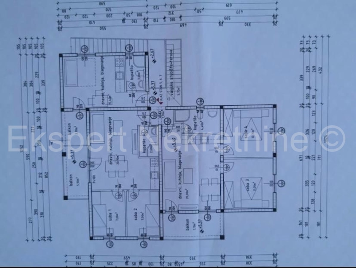 Rogoznica, 3 appartamenti 120 m2 al secondo piano di una nuova costruzione, a 100 m dalla spiaggia