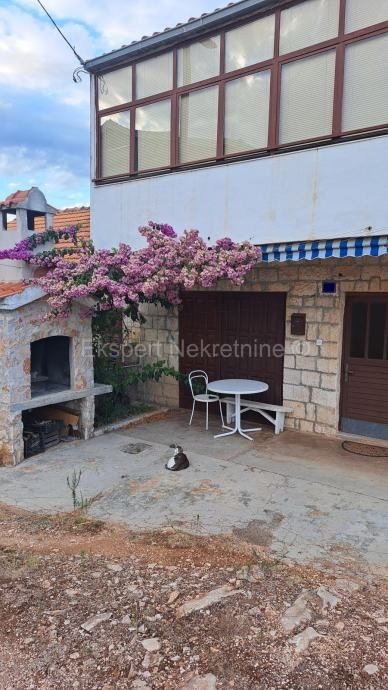 Čiovo, Okrug Gornji, appartamento trilocale duplex in una casa 135m2, vista mare