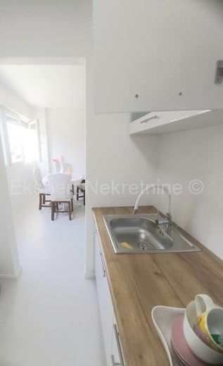 Split, Split 3, appartamento bilocale 65 m2, 2° piano, arredato, ottima posizione!