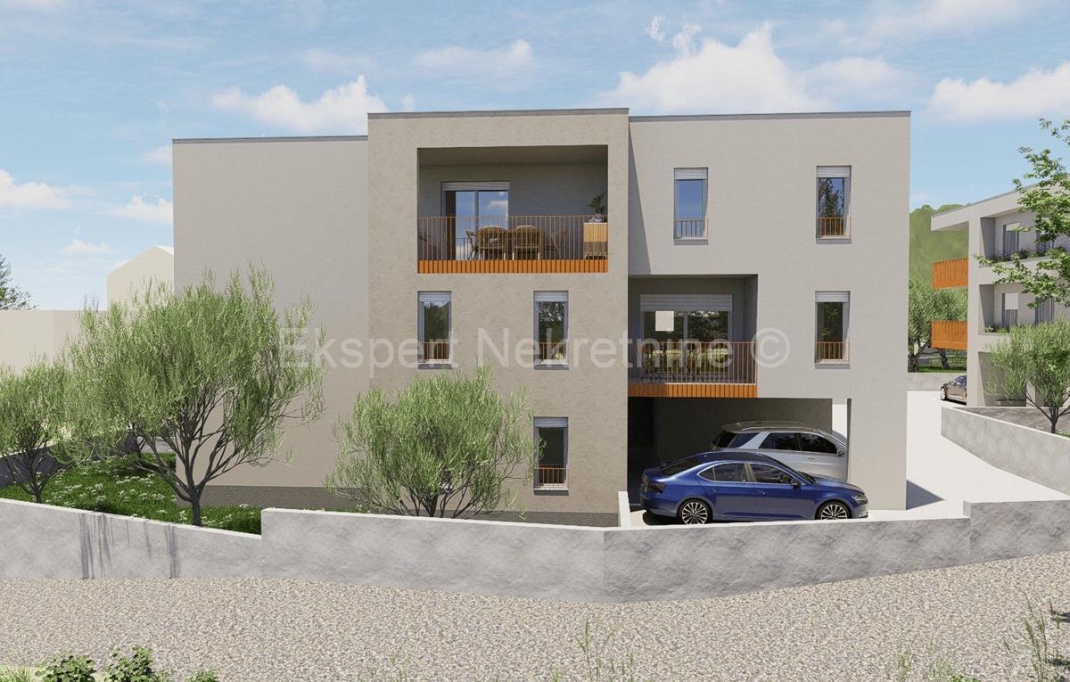 K. Kambelovac, bilocale 79 m2 con giardino, nuova costruzione, 400 m dal mare