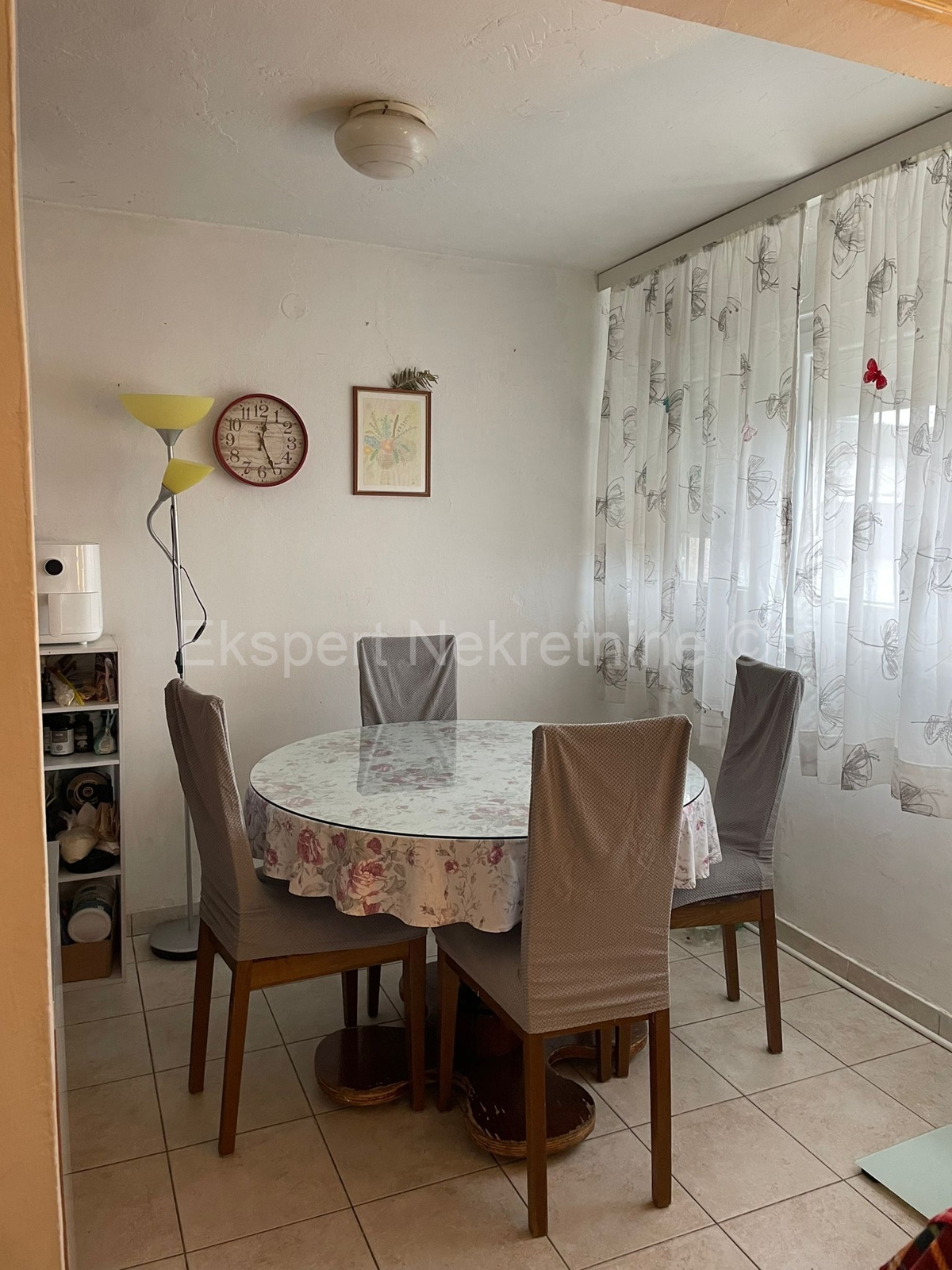 Trogir, two-bedroom apartment 58 m2, excellent location near the center, view