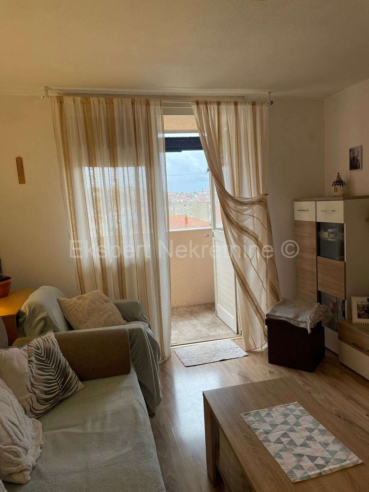 Trogir, two-bedroom apartment 58 m2, excellent location near the center, view