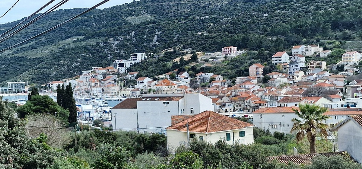 Marina, building land 1948 m2, close to the center, electricity, water, asphalt road