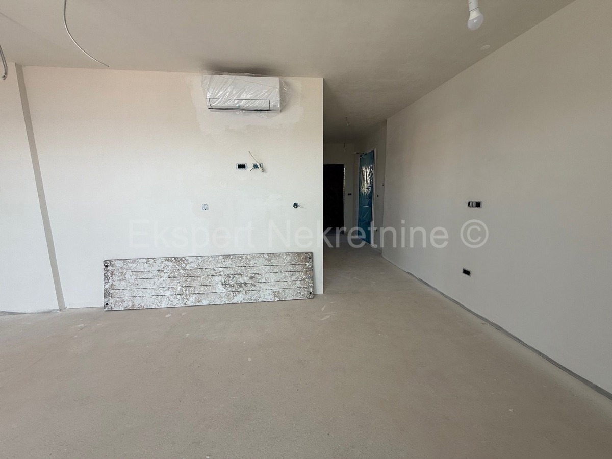 Rogoznica, Ražanj, appartamento con due camere da letto 63,52 m2, vista mare, a 160 m dal mare