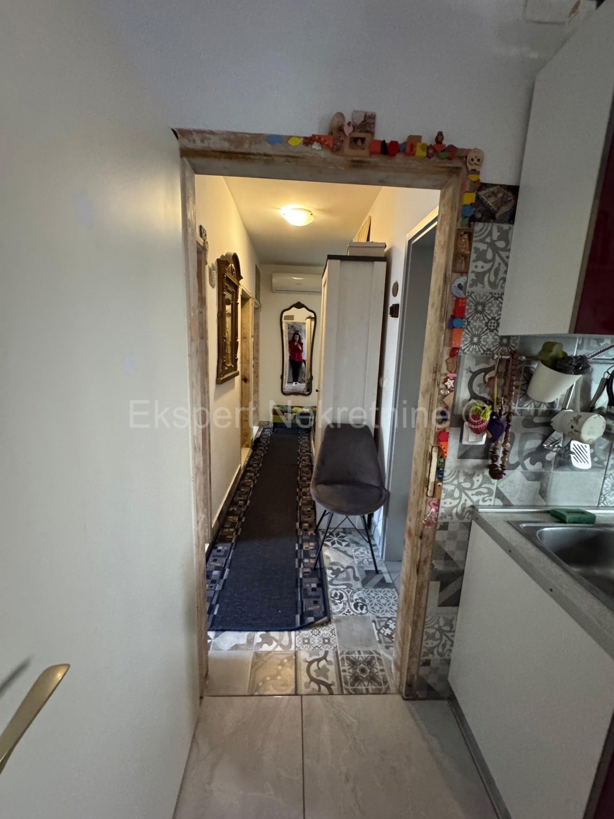 Spalato, Škrape, appartamento con tre camere da letto di 75,6 m2 al 1° piano, ottima posizione!!