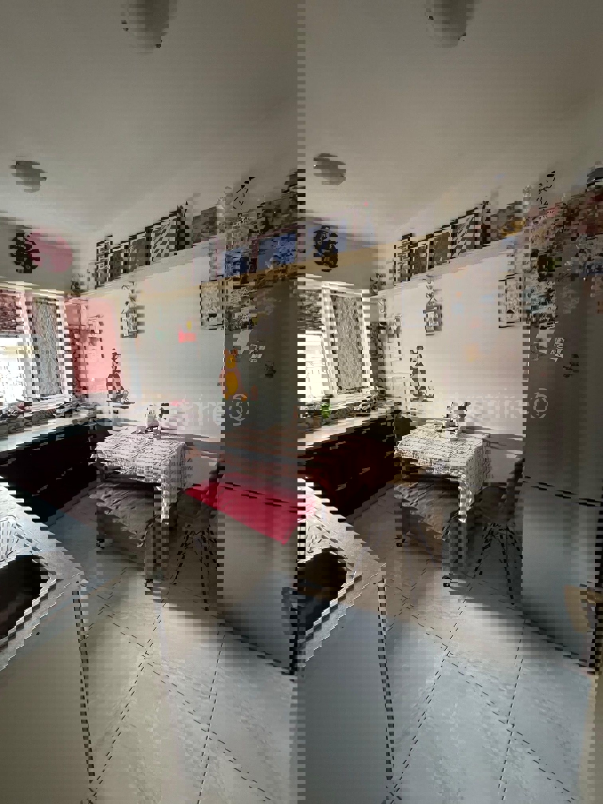 Spalato, Škrape, appartamento con tre camere da letto di 75,6 m2 al 1° piano, ottima posizione!!