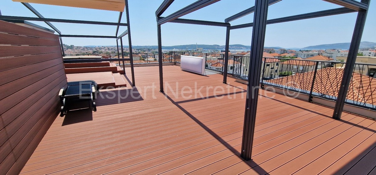 Trogir, Center, 3-bedroom apartment 160 m2, new construction, TOP location!!!