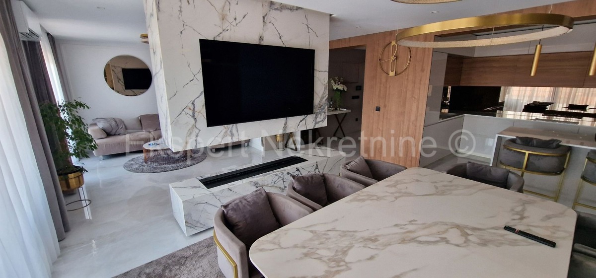 Trogir, Center, 3-bedroom apartment 160 m2, new construction, TOP location!!!