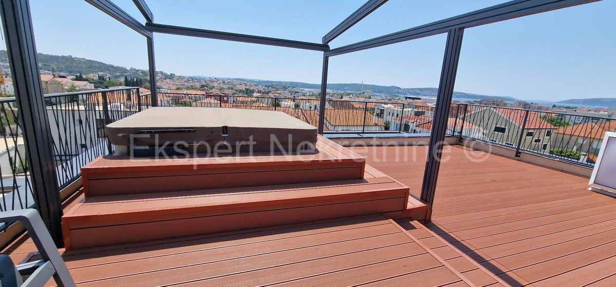 Trogir, Center, 3-bedroom apartment 160 m2, new construction, TOP location!!!
