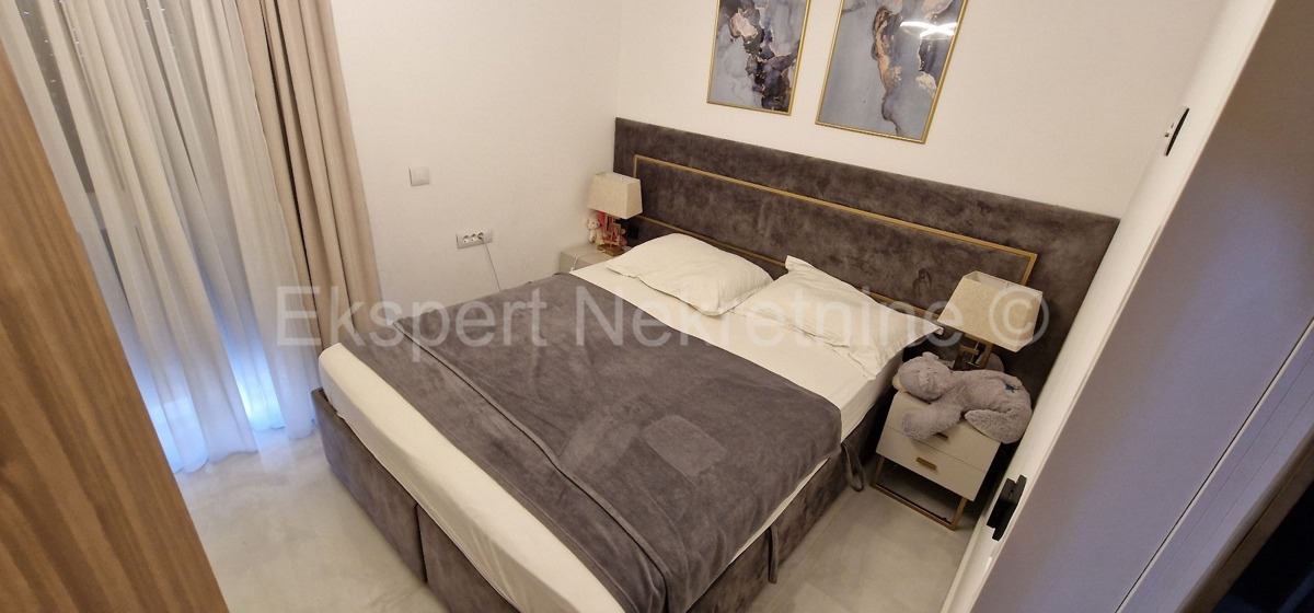 Trogir, Center, 3-bedroom apartment 160 m2, new construction, TOP location!!!