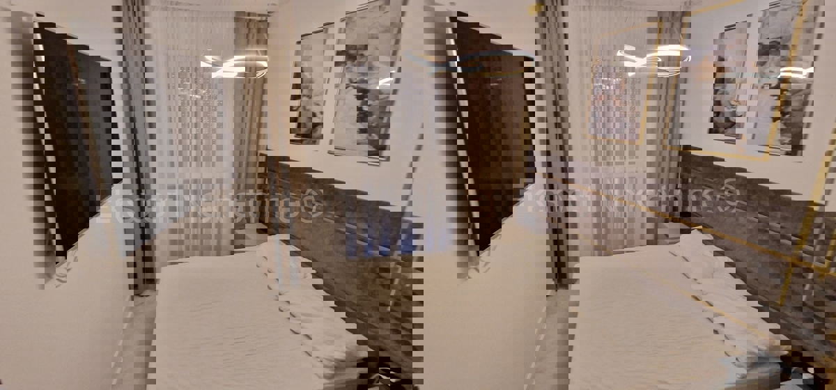 Trogir, Center, 3-bedroom apartment 160 m2, new construction, TOP location!!!