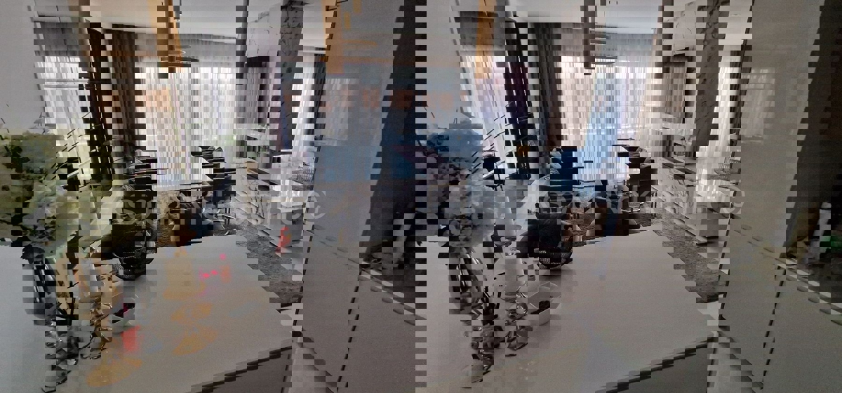 Trogir, Center, 3-bedroom apartment 160 m2, new construction, TOP location!!!