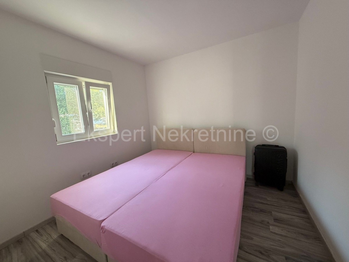 Trogir-Dintorni, Drvenik Mali, due case 83m2 + 47m2, 200m dal mare