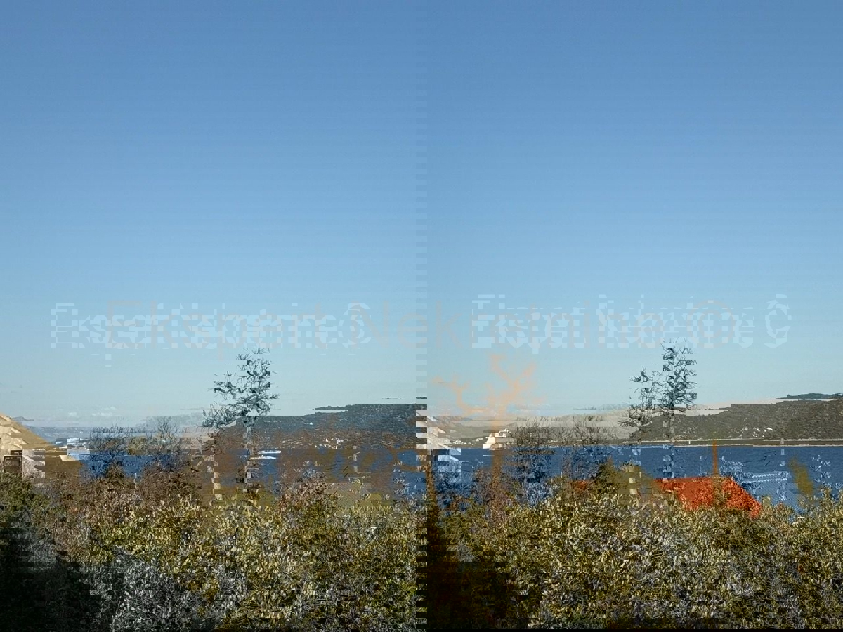 Trogir-Dintorni, Drvenik Mali, due case 83m2 + 47m2, 200m dal mare