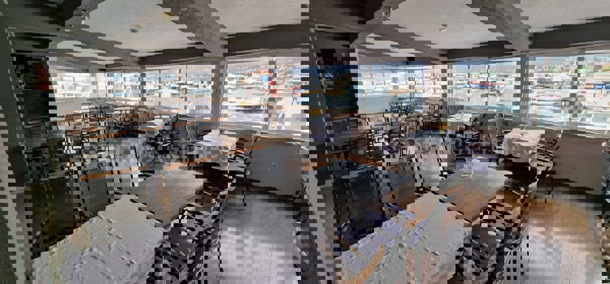 Čiovo, Okrug G., restaurant with 200 seats + additional space, FIRST ROW TO THE SEA