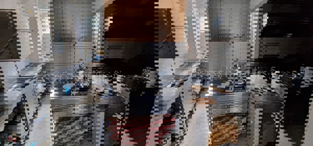 Čiovo, Okrug G., restaurant with 200 seats + additional space, FIRST ROW TO THE SEA