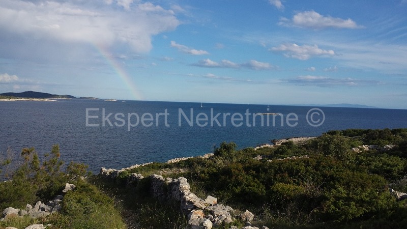 Rogoznica, Stivašnica, campo. piano terra 2755m2, prima fila al mare!