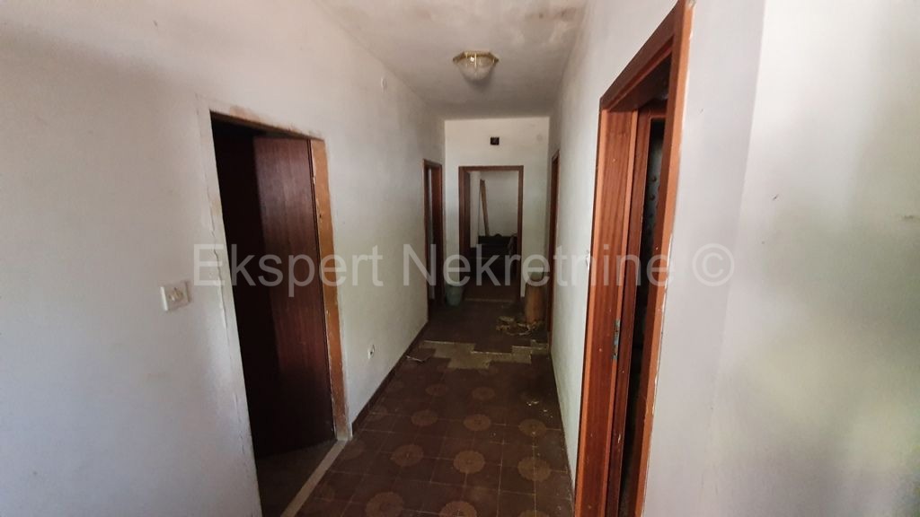 Marina, Poljica, casa non finita 397 m2, a soli 40 m dal mare e dalla spiaggia