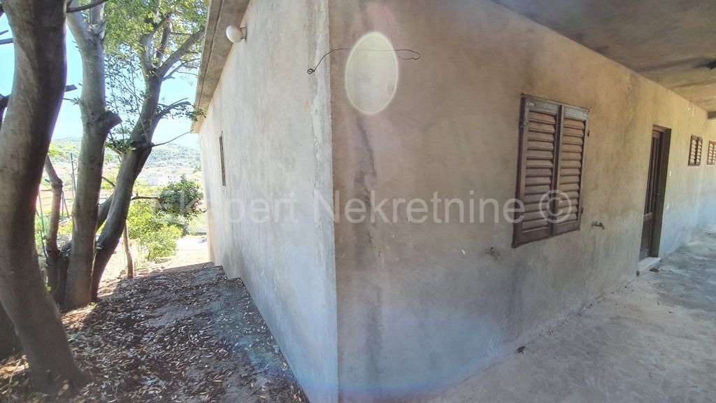 Marina, Poljica, casa non finita 397 m2, a soli 40 m dal mare e dalla spiaggia