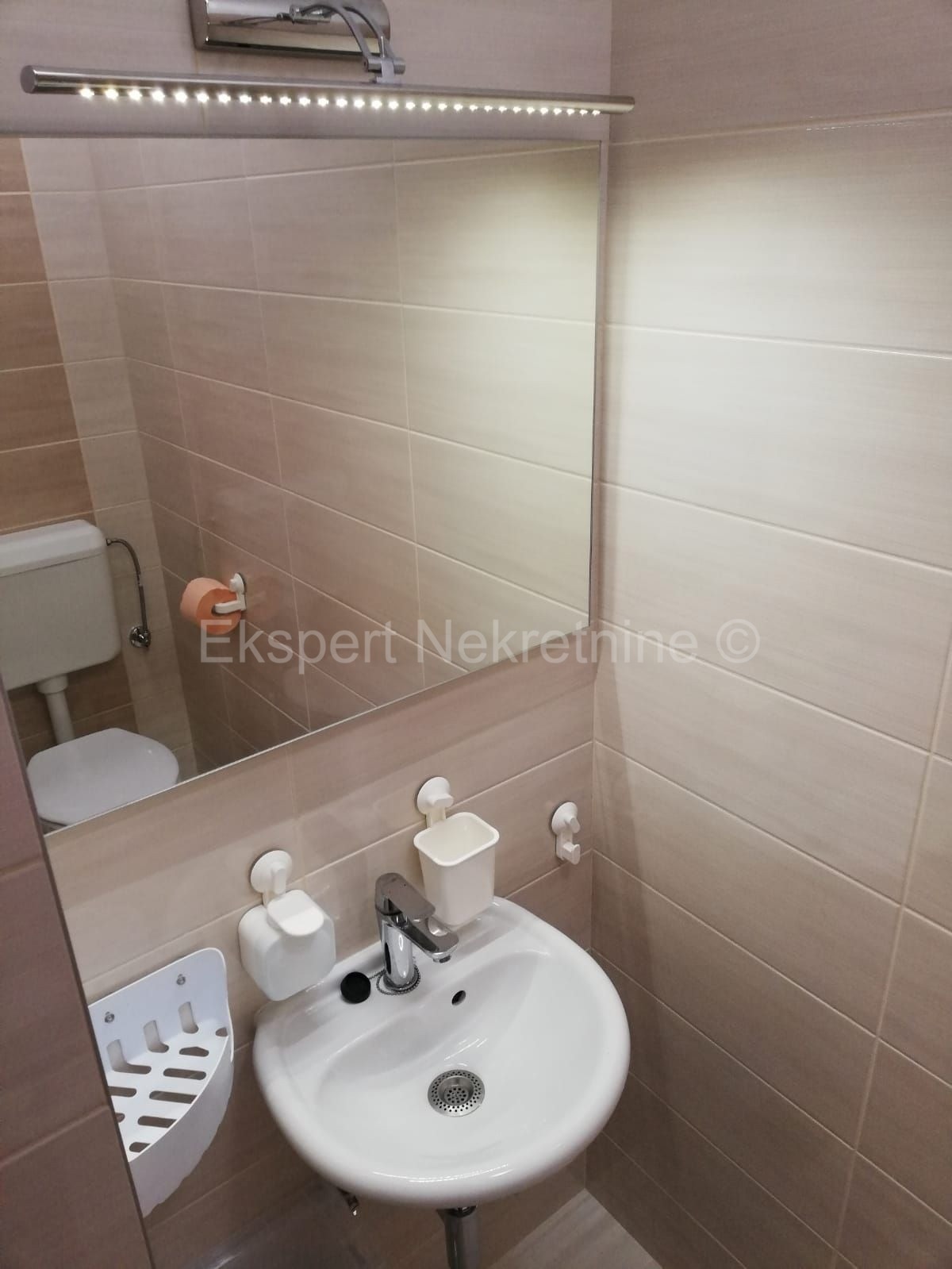 Kaštel Lukšić - casa in pietra decorata/vicino al mare