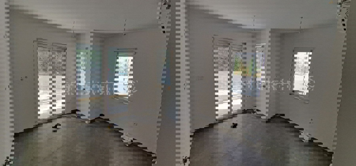 Čiovo, Okrug G., 1 bedroom apartment 58m2, garden, large terrace, New construction