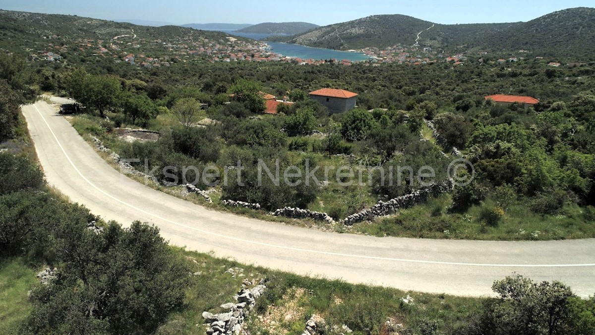 Marina, Vinišće, terreno edificabile 639 m2, vista mare