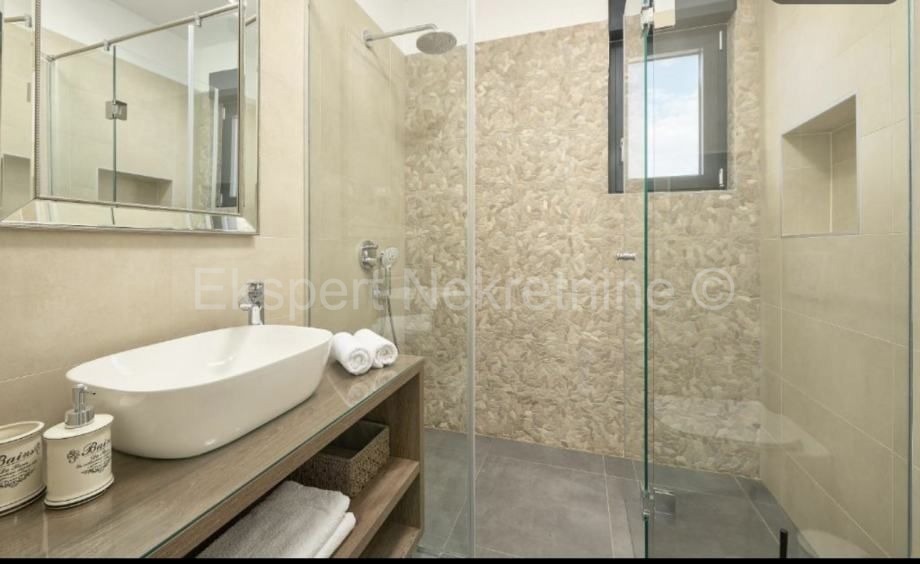 Podstrana, Strožanac, villa di lusso 350m2 con piscina, vista mare