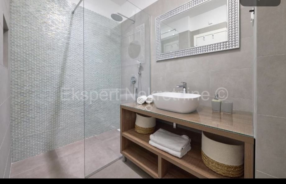 Podstrana, Strožanac, villa di lusso 350m2 con piscina, vista mare