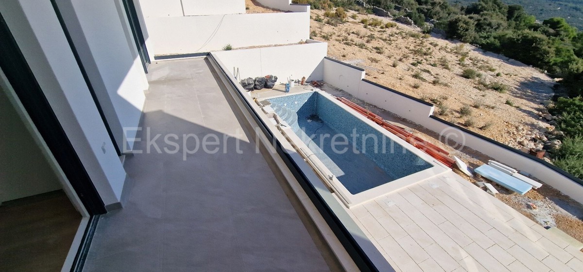 Vinišće, villa di lusso 226 m2 con piscina, vista mare