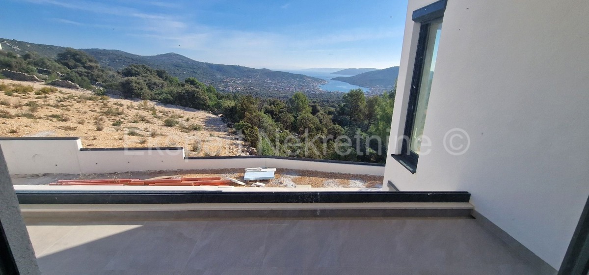 Vinišće, villa di lusso 226 m2 con piscina, vista mare