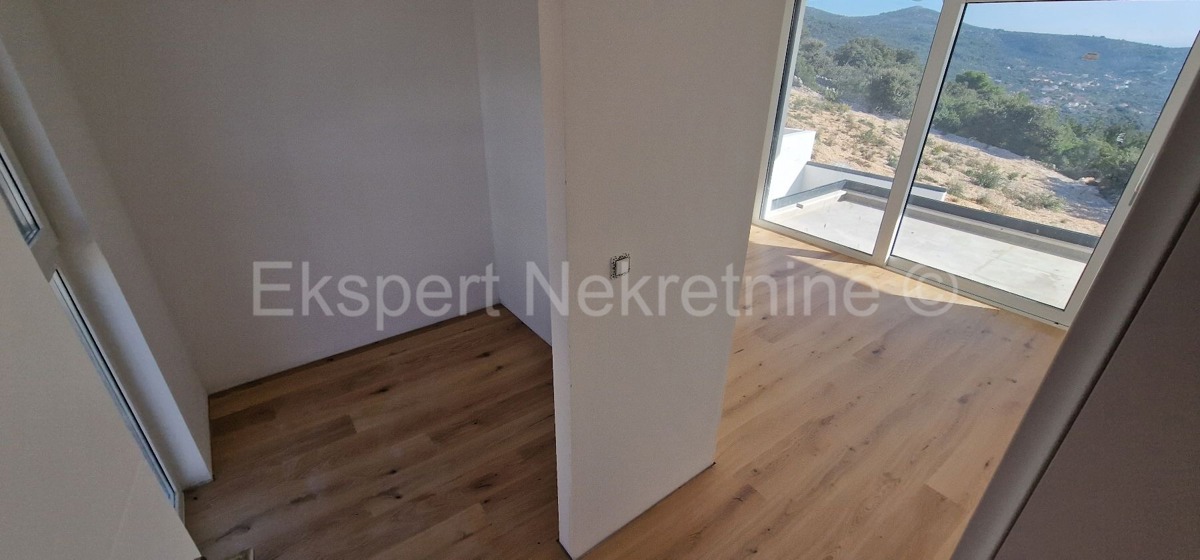 Vinišće, villa di lusso 226 m2 con piscina, vista mare