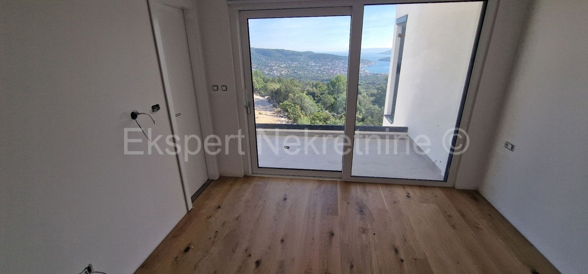 Vinišće, villa di lusso 226 m2 con piscina, vista mare