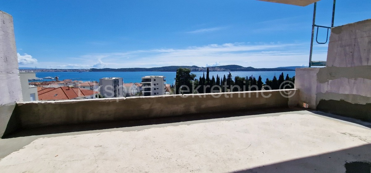 Seget D., 3-bedroom apartment 96 m2, new building, 3rd floor, elevator, sea view