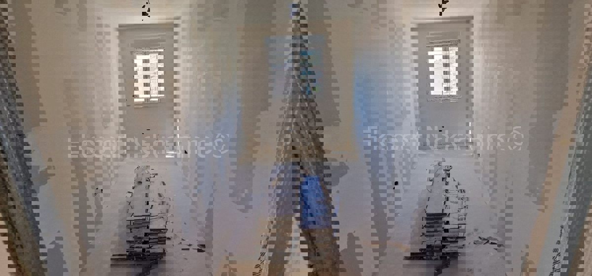 Seget D., 3-bedroom apartment 96 m2, new building, 3rd floor, elevator, sea view