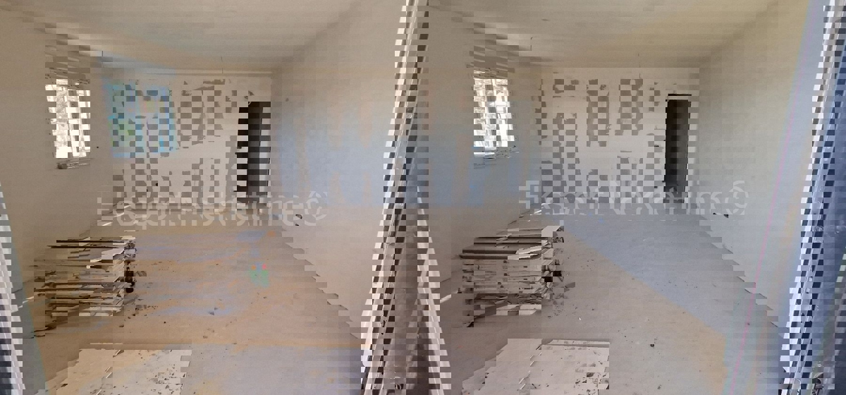 Seget D., 3-bedroom apartment 96 m2, new building, 3rd floor, elevator, sea view