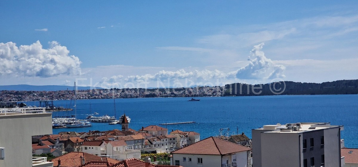 Seget D., 3-bedroom apartment 96 m2, new building, 3rd floor, elevator, sea view