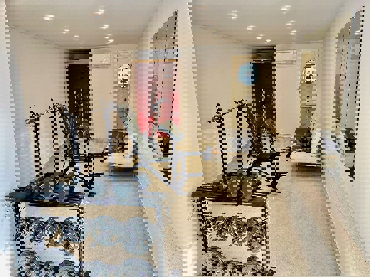 Ciovo, Okrug, luxury villa 390 m2 with swimming pool and open sea view