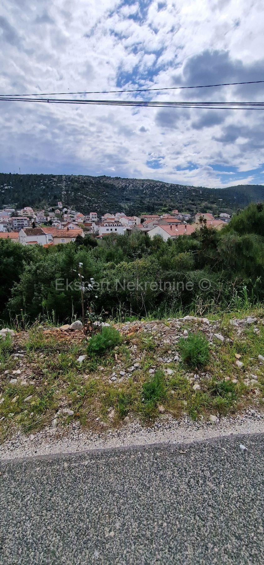 Marina, building land 974 m2, close to the center, electricity, water, asphalt road