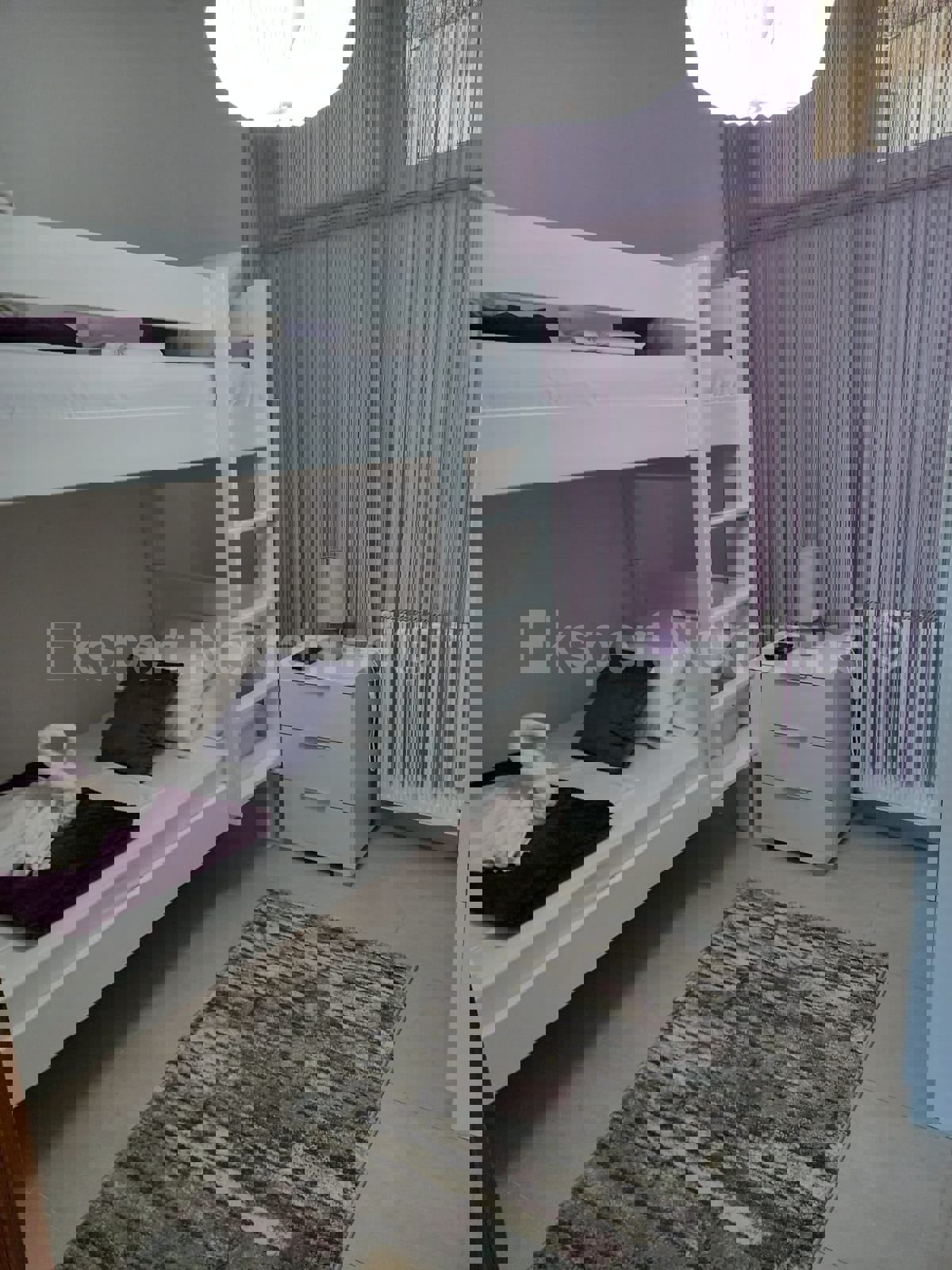 Omiš, Pisak, casa indipendente a due piani con piscina 200m2, 1a fila dal mare