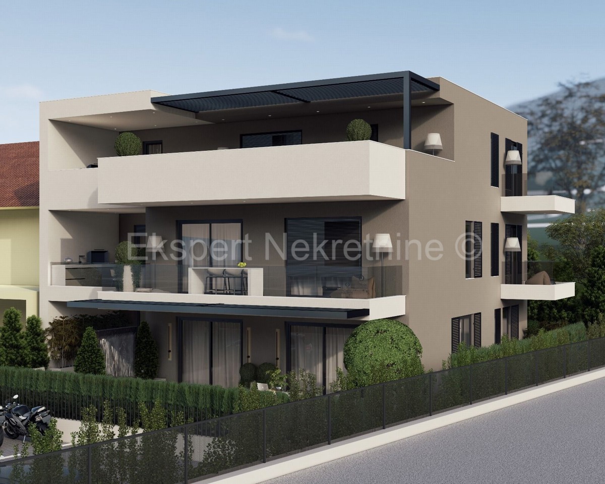 Trogir, 1-bedroom apartment 51 m2, 1st floor, large loggia, new building, top location