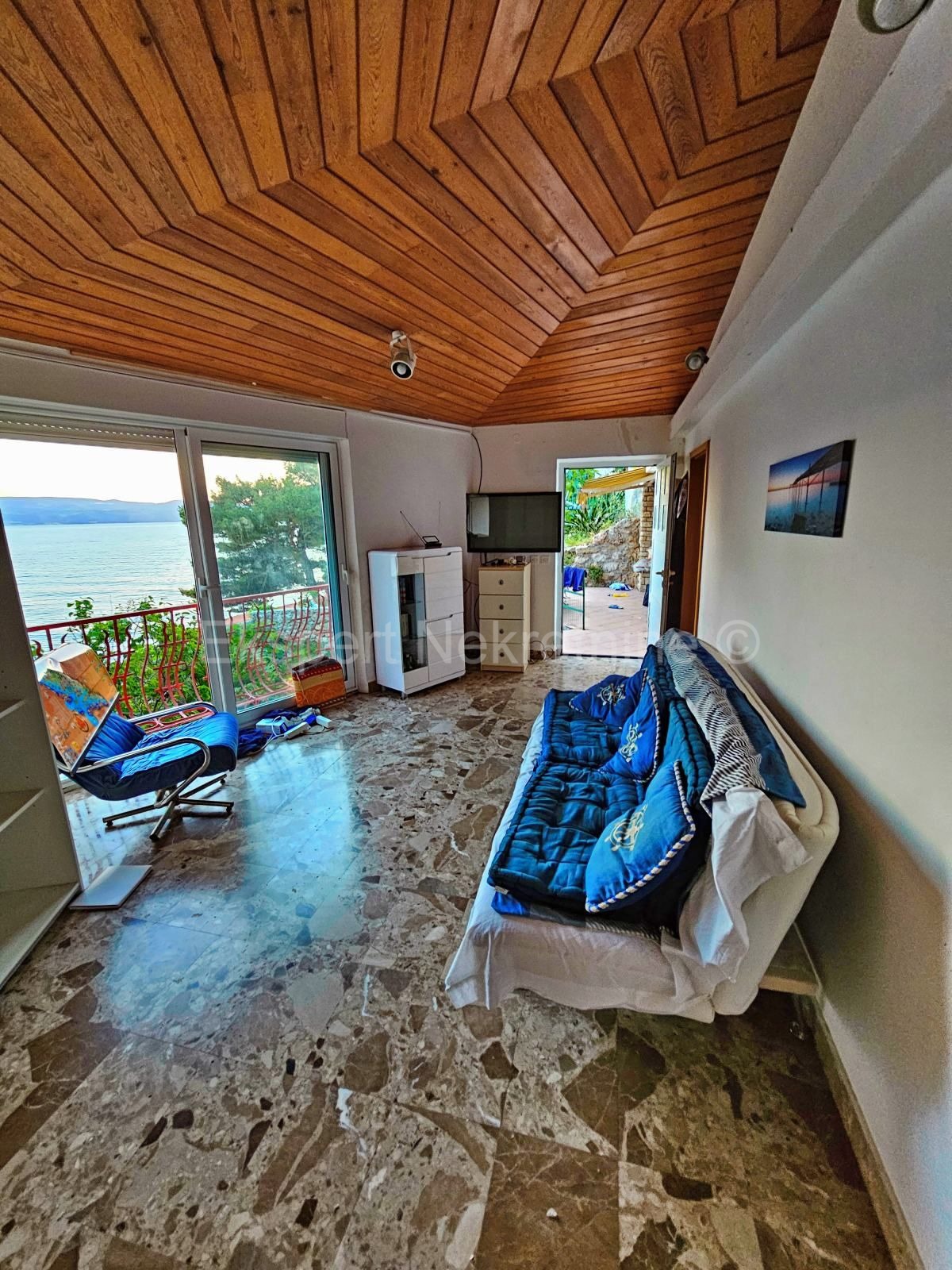 Stanići, casa indipendente 115m2, prima fila al mare, garage